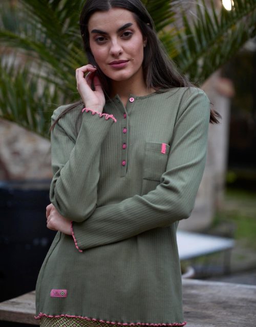 Pijama de mujer tejido combinado